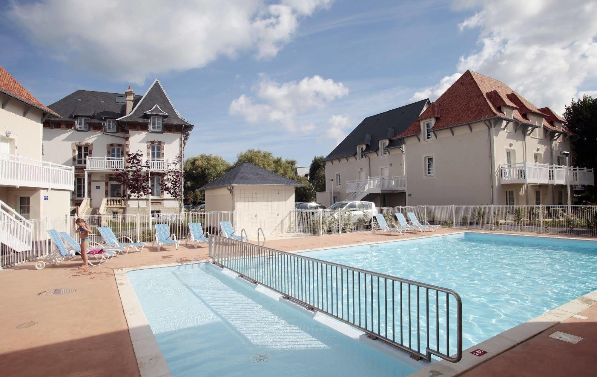 Residence Odalys Le Domaine Des Dunettes Cabourg Exterior foto