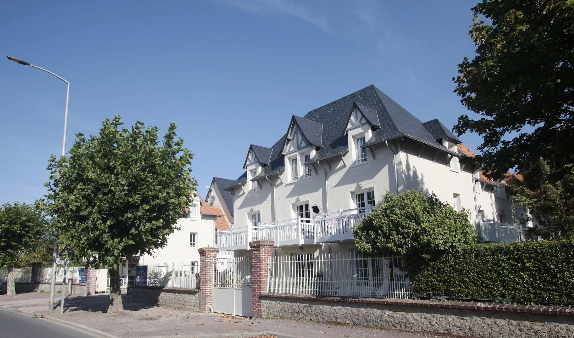 Residence Odalys Le Domaine Des Dunettes Cabourg Exterior foto